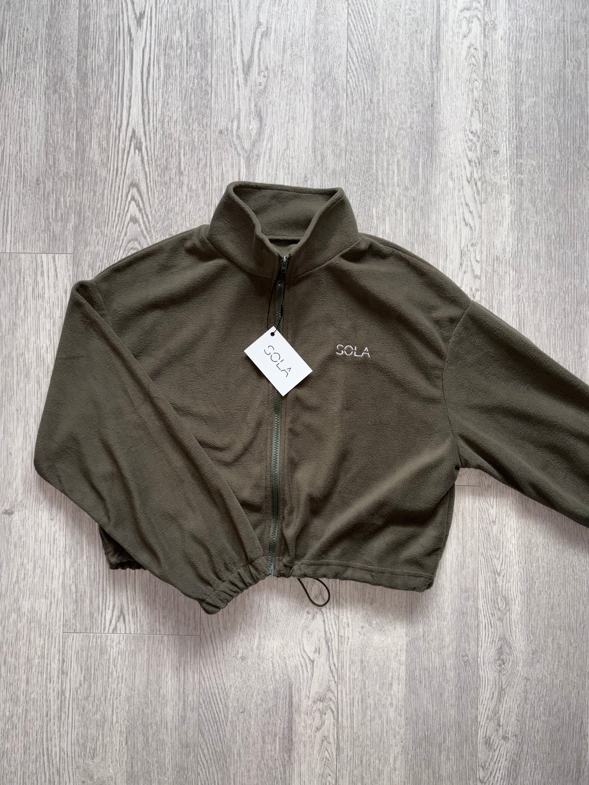 Essential Fleece in Khaki