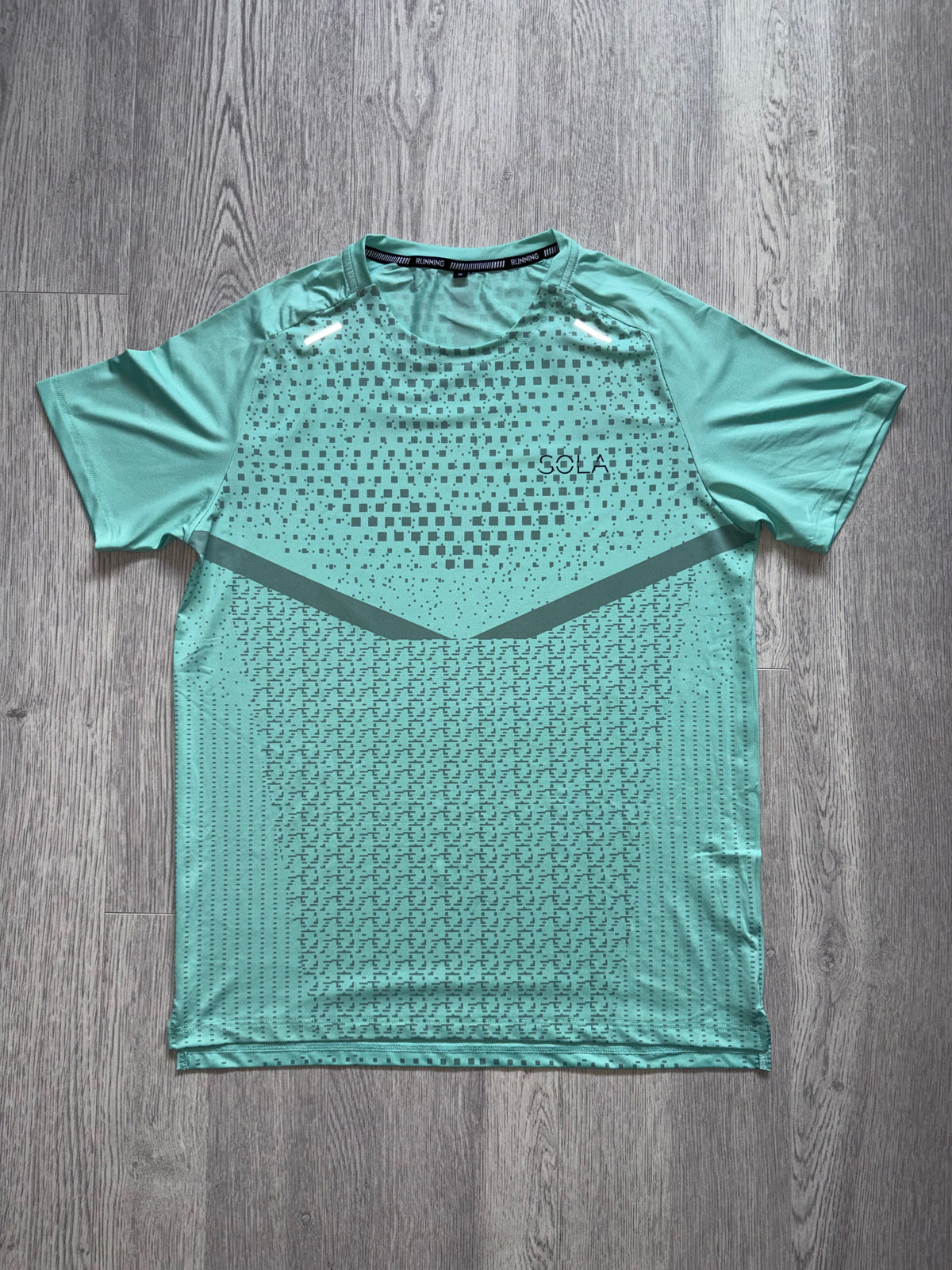 Pace Tee in Mint Green