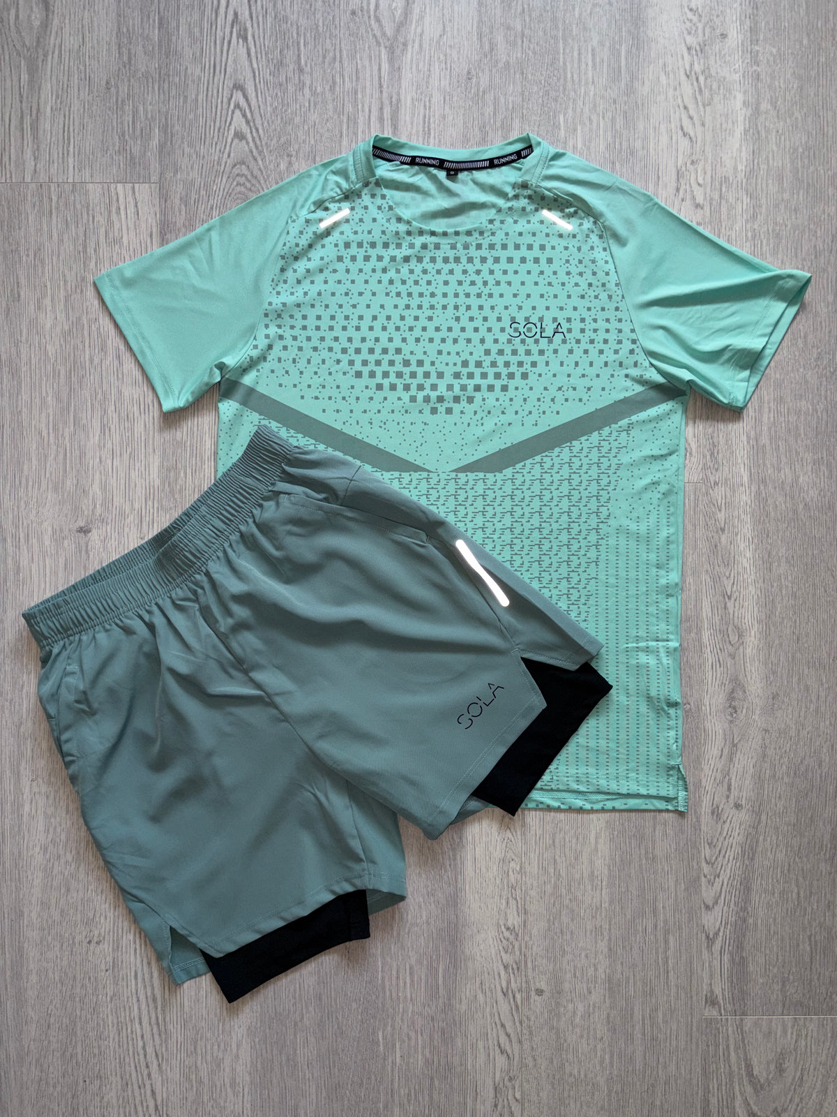 Pace/Performance Set in Mint Green