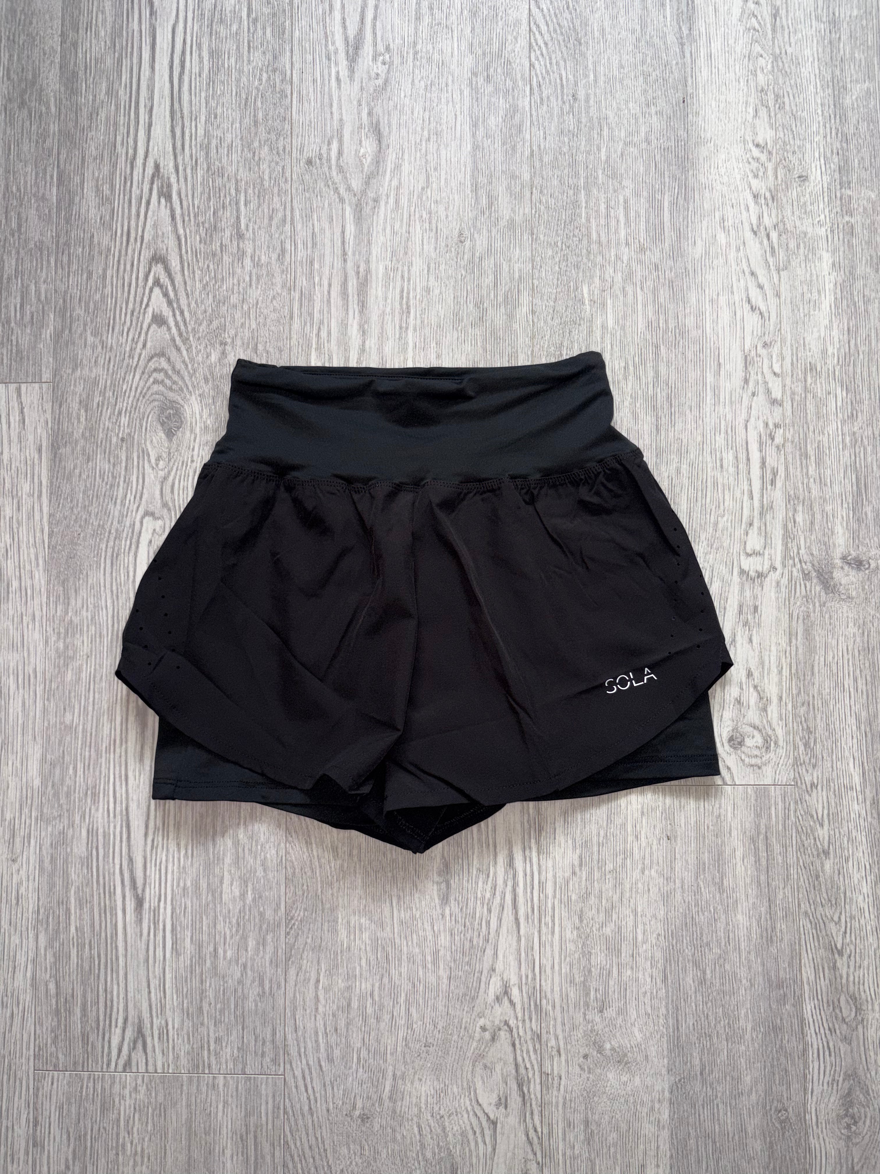 2 in 1 Shorts in Black